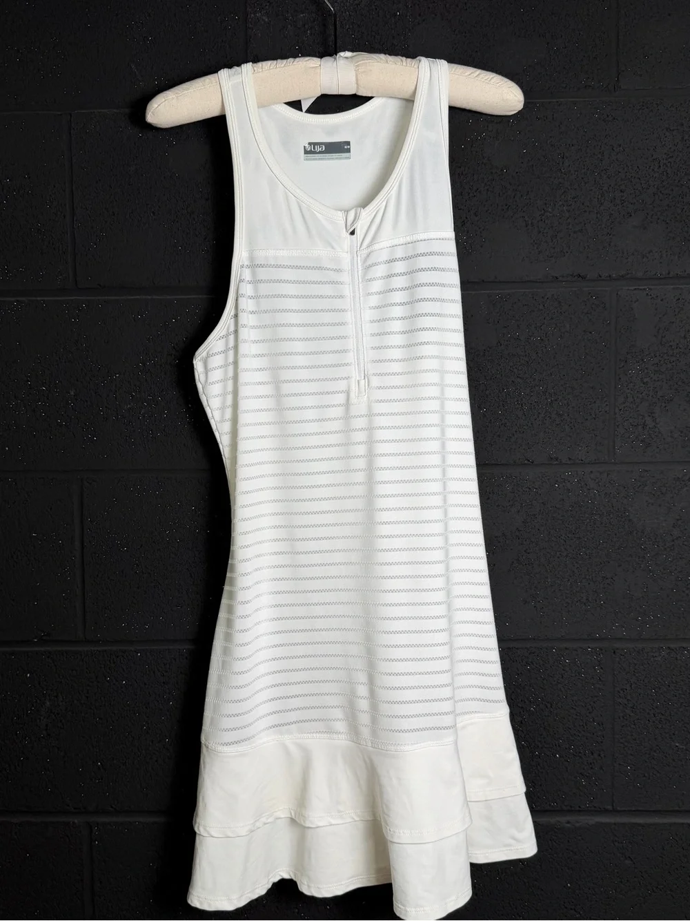 Lija White Zip-Front Sleeveless Tennis Dress -medium - Picture 2 of 16